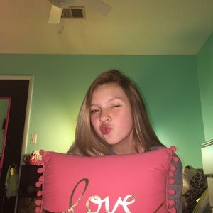 Meet your Posher, Téa